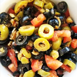Karışık Zeytin Salatası Tarifi